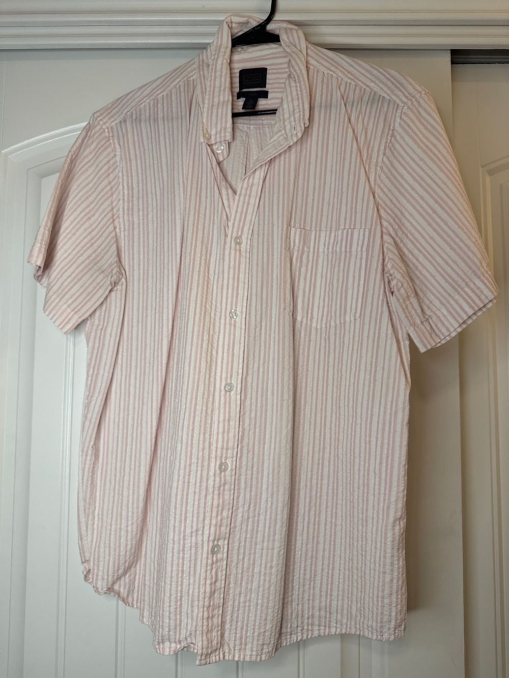 14th & Union Pink and White Striped Short-Sleeve Button-Up Shirt